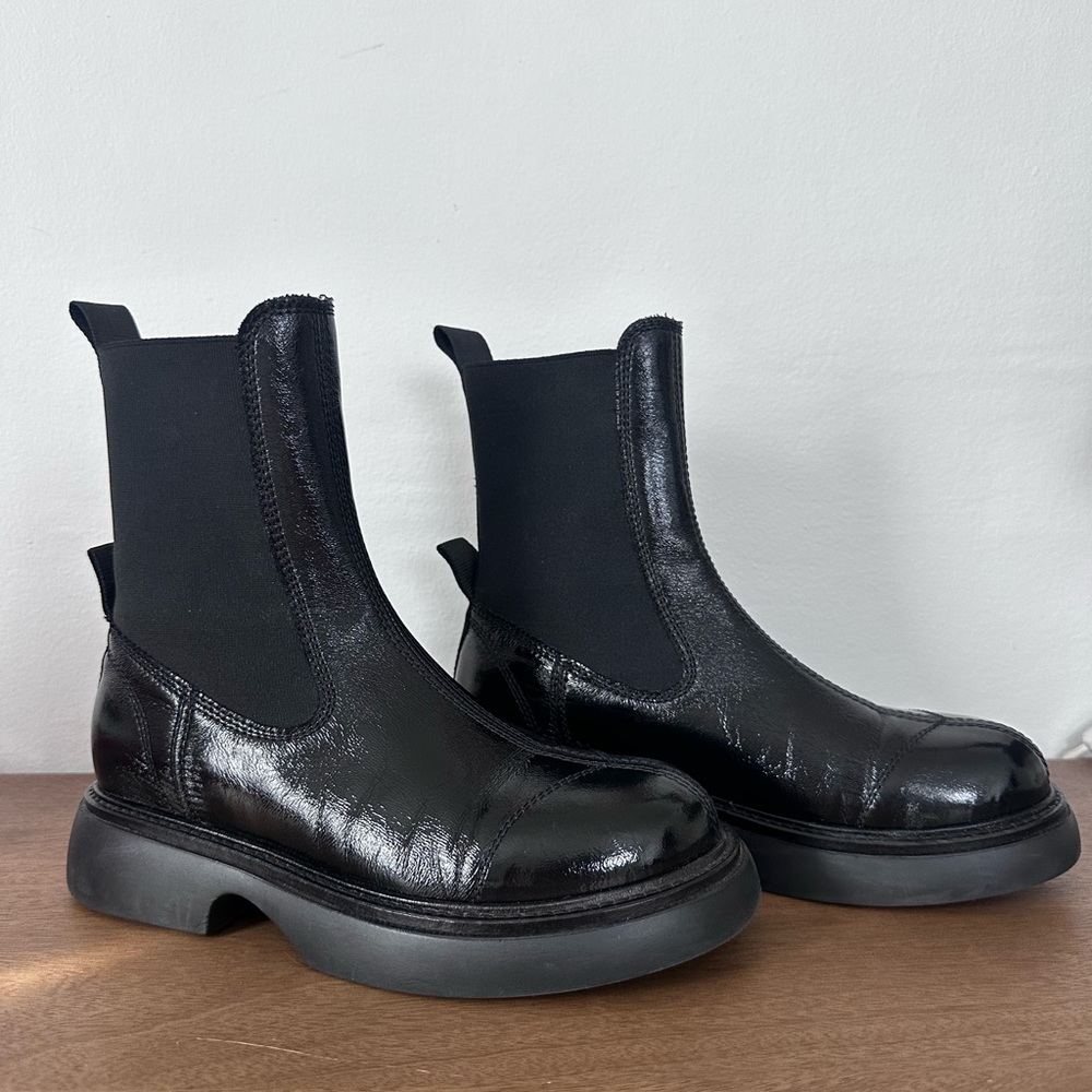 Ganni Chelsea Boots